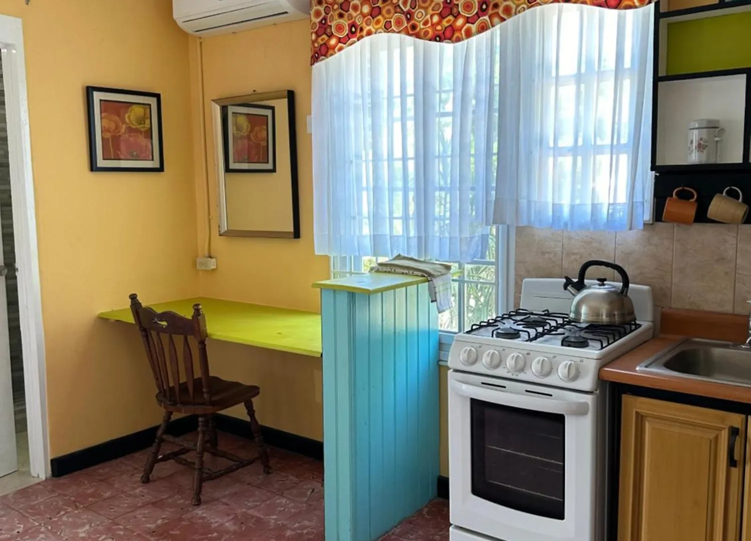Shades Of Summer Apartments In Negril With Kitchen Ямайка